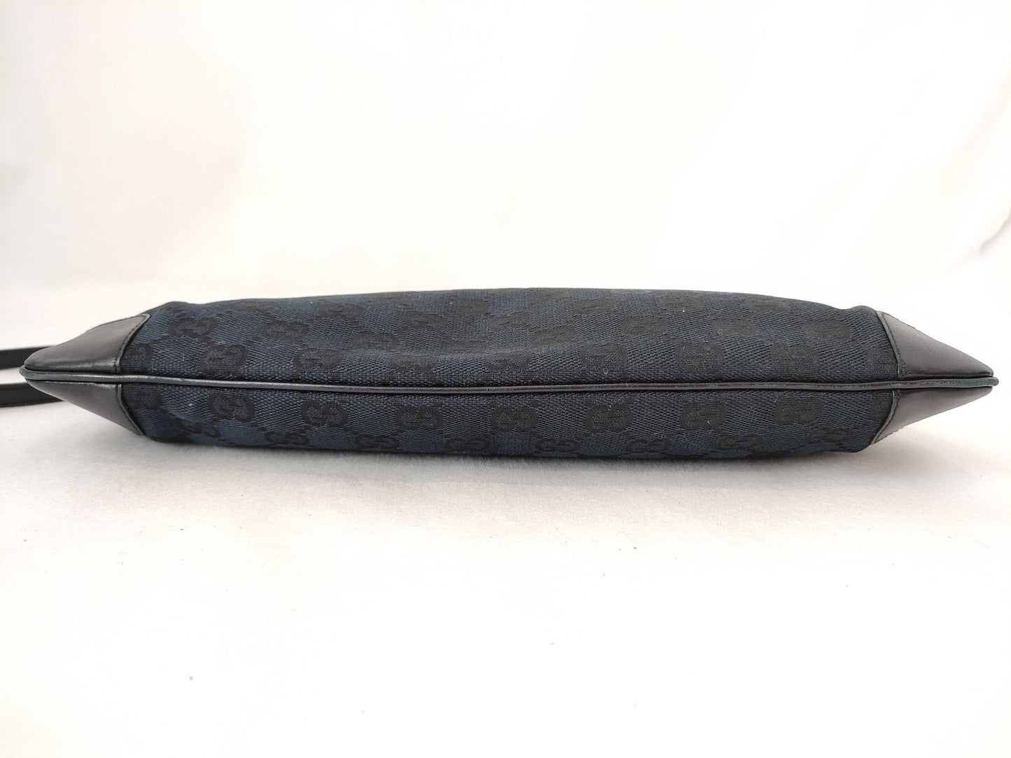 GUCCI GG Canvas Black Shoulder Bag