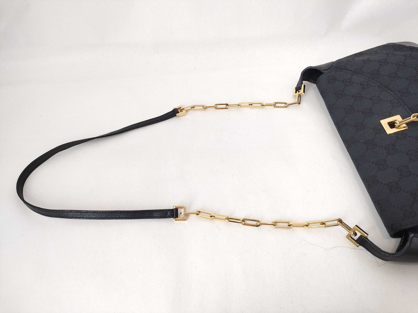 GUCCI GG Canvas Black Shoulder Bag