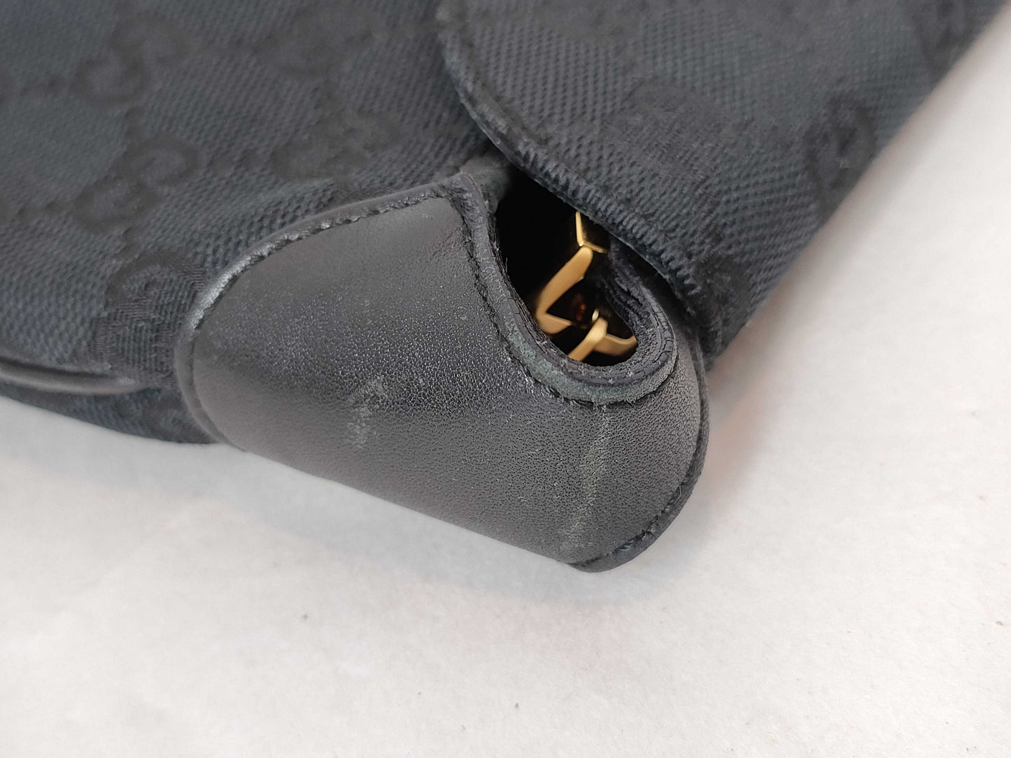GUCCI GG Canvas Black Shoulder Bag