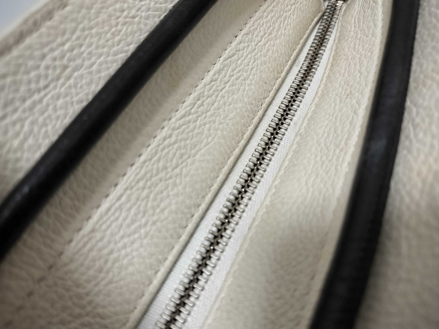 BALENCIAGA Balenciaga Tote Bag White Tote Bag