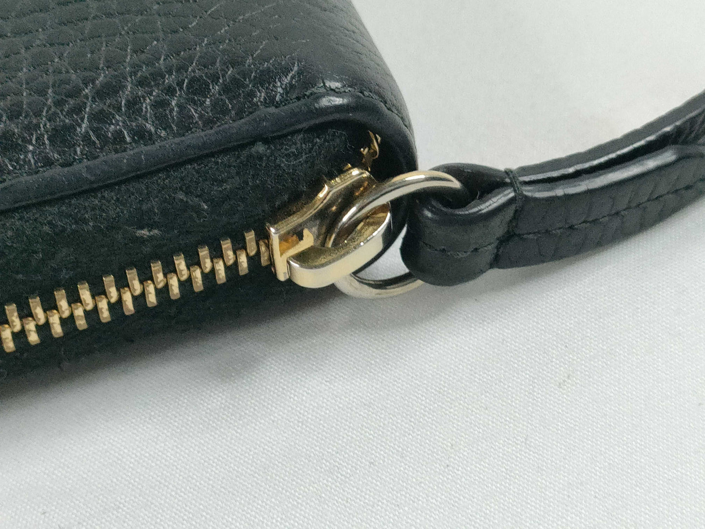 GUCCI GG Marmont Zippy Wallet