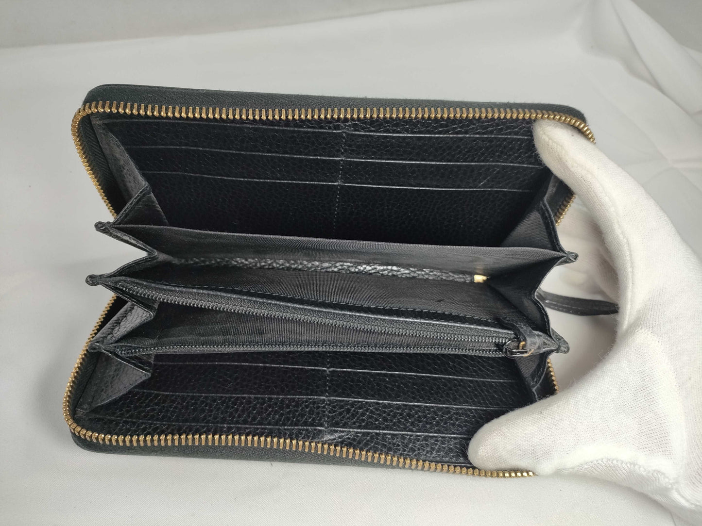 GUCCI GG Marmont Zippy Wallet