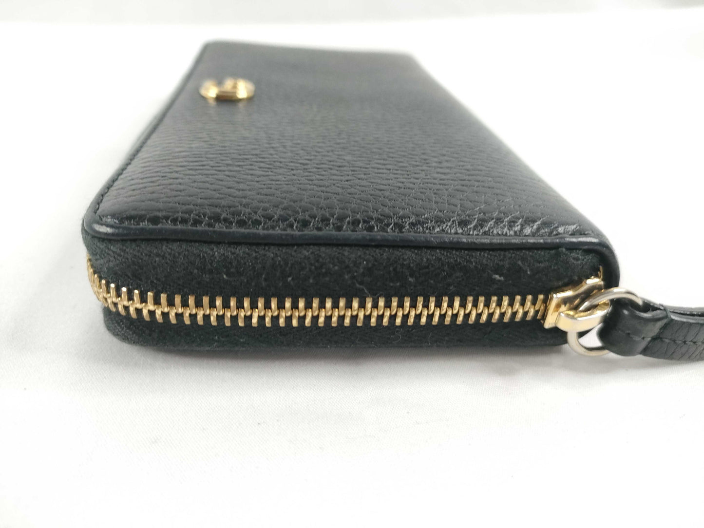 GUCCI GG Marmont Zippy Wallet
