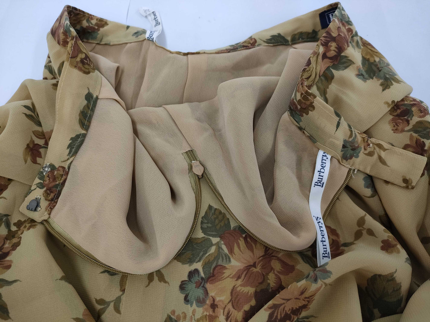 Burberrys BURBERRY Set Floral Print Size 40 Other Apparel