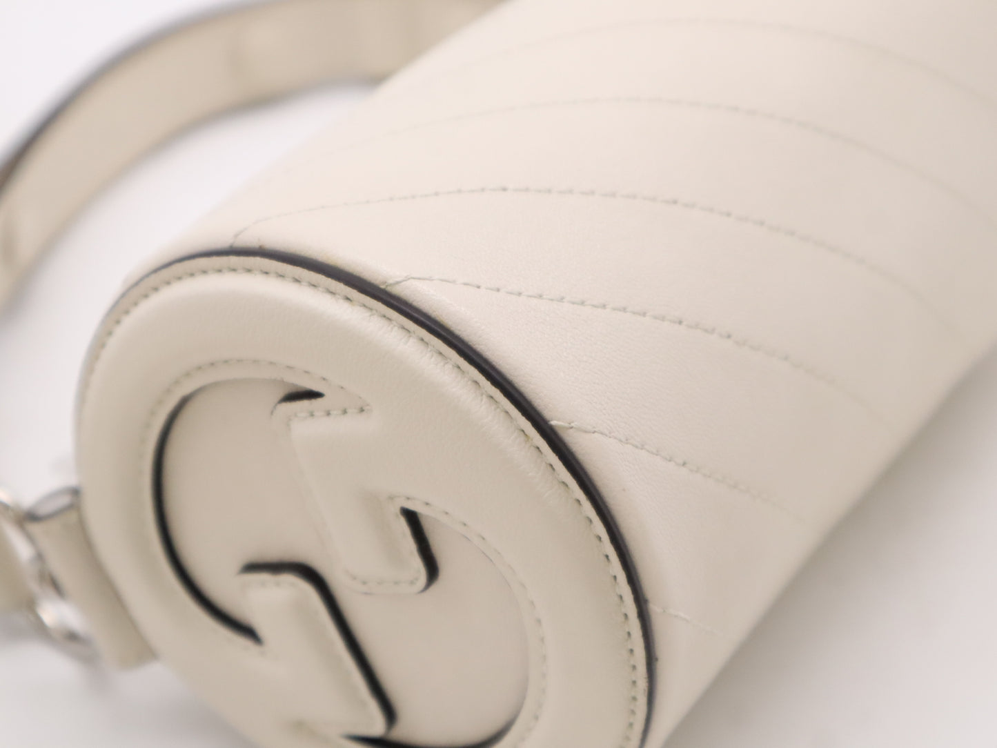 GUCCI 760170 Blondie Leather Shoulder Bag in White with Dust Bag