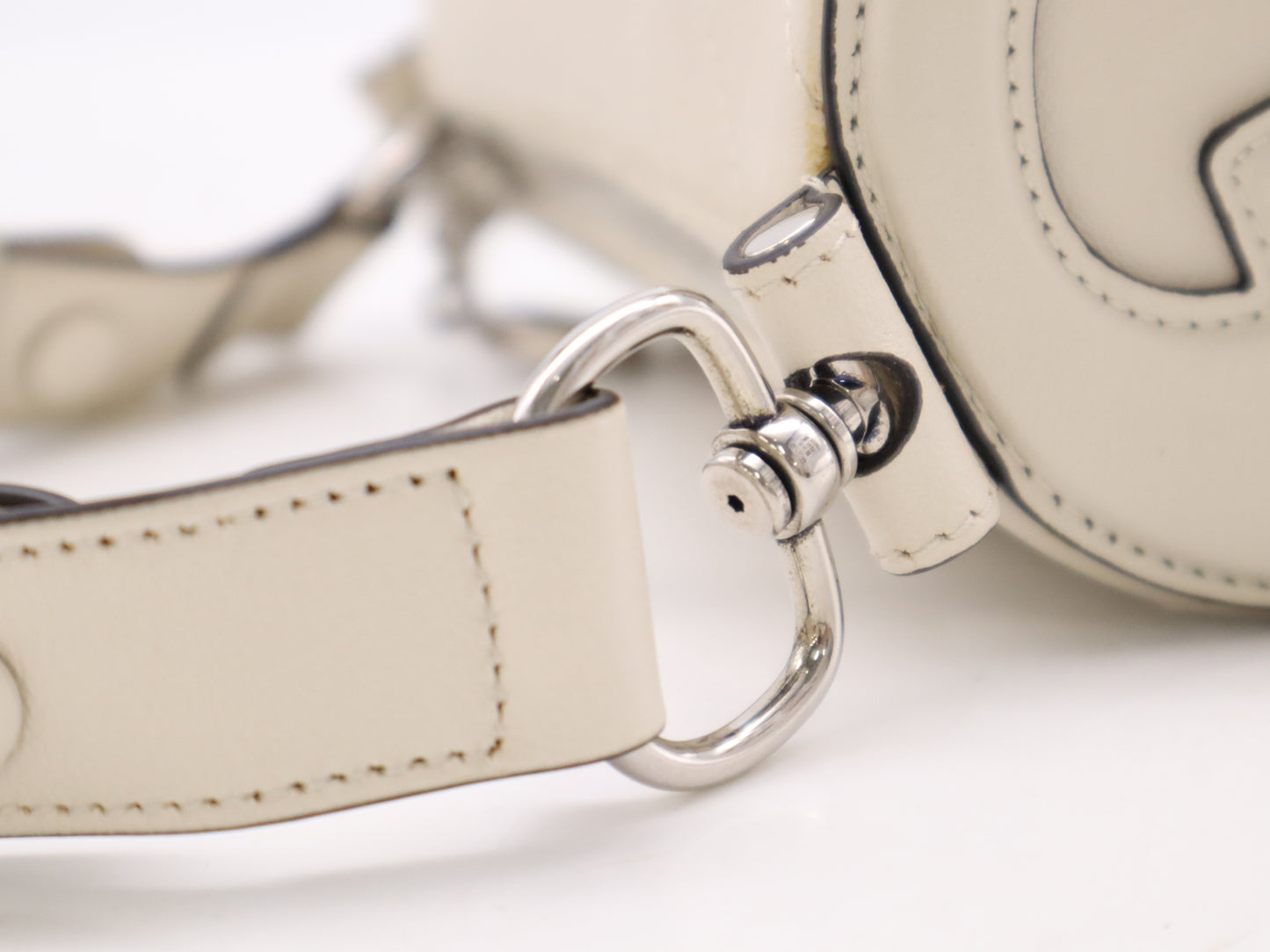 GUCCI 760170 Blondie Leather Shoulder Bag in White with Dust Bag
