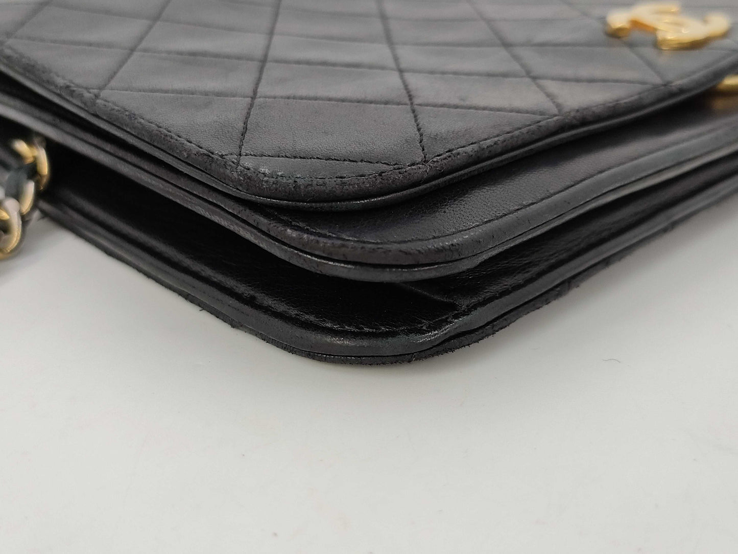 CHANEL Matelasse Chain Shoulder Bag Black Shoulder Bag