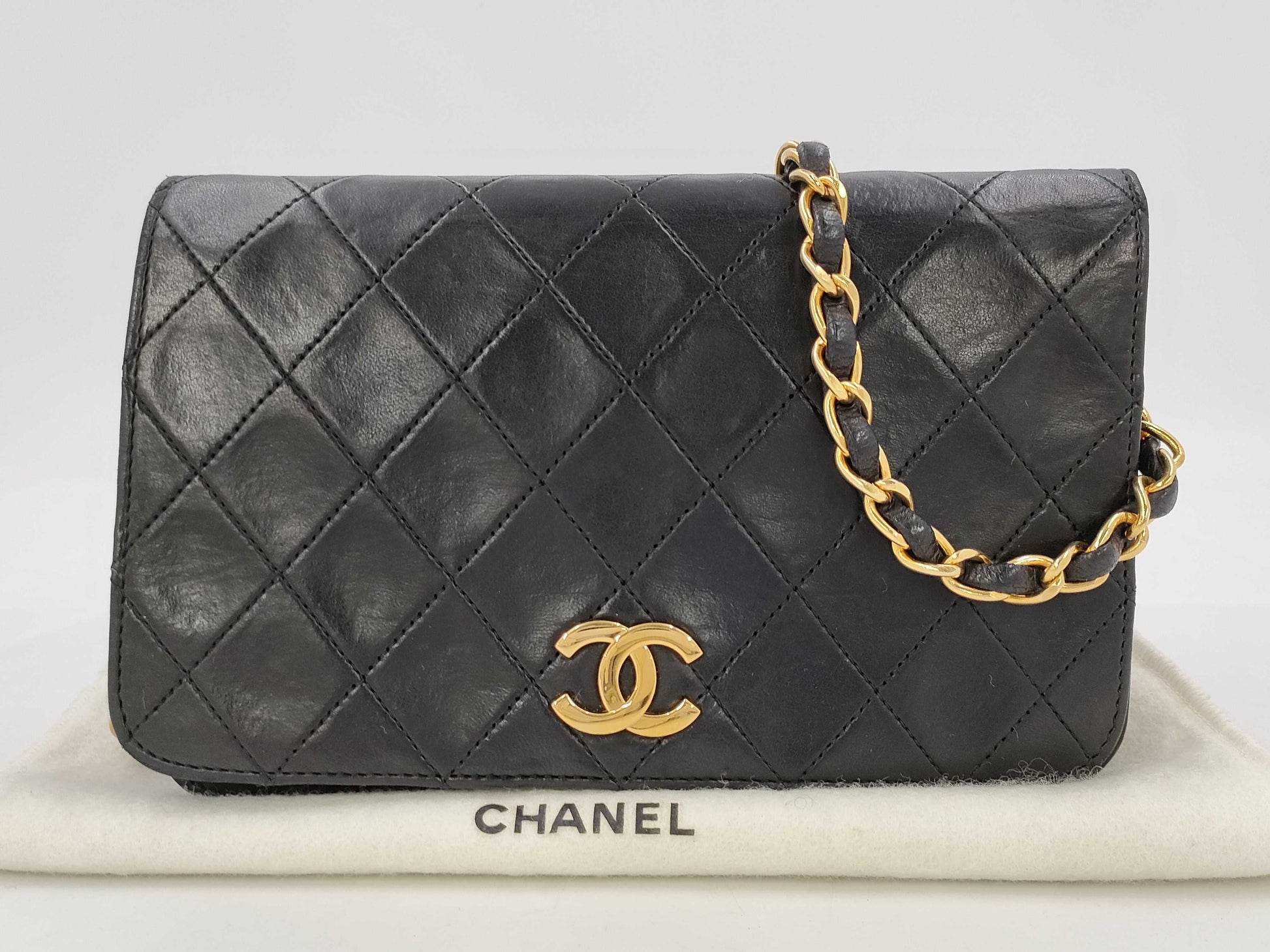 CHANEL Matelasse Black Shoulder Bag