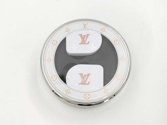 LOUIS VUITTON Horizon Earphones and other accessories