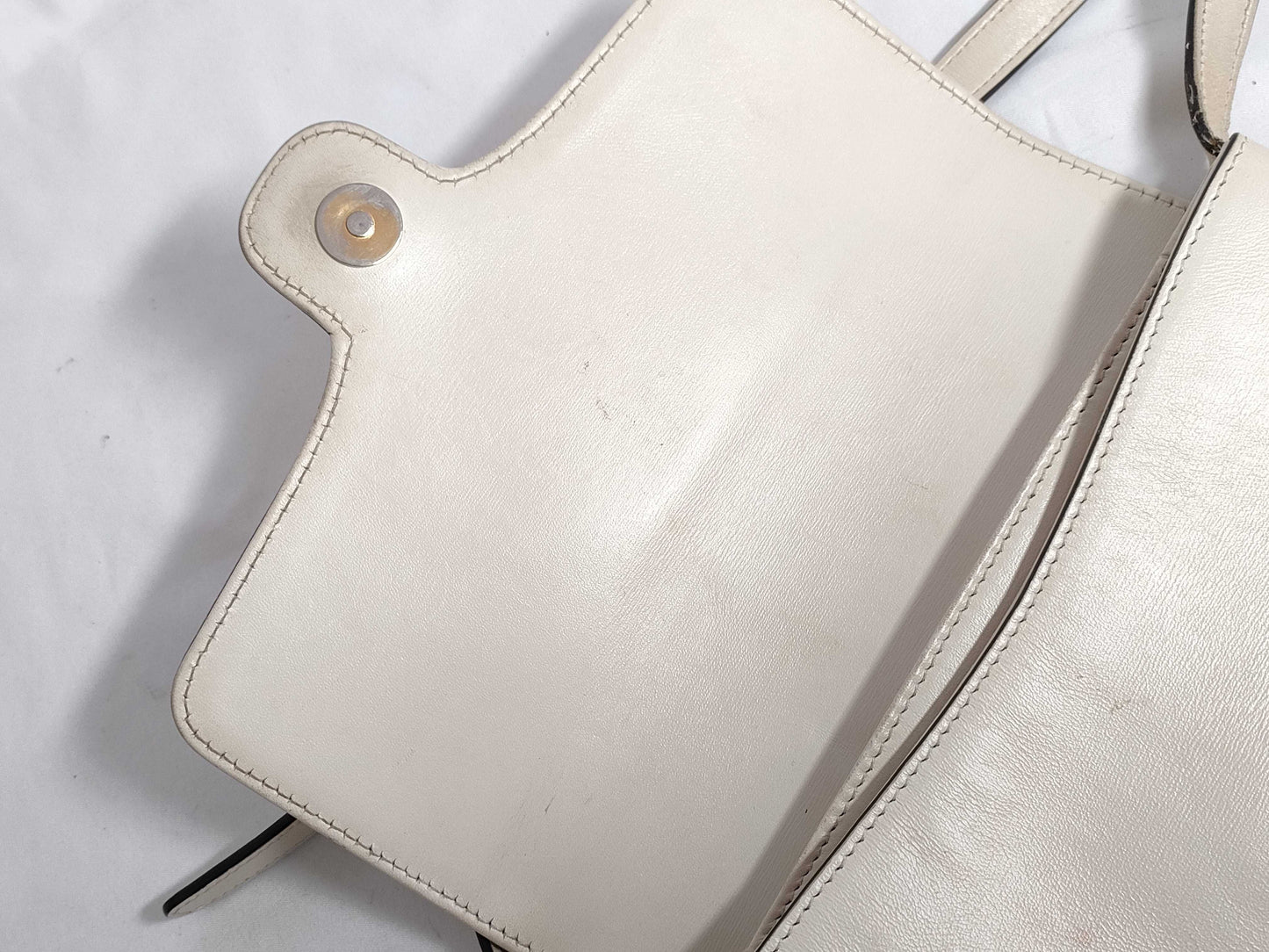 GUCCI Ally Leather Shoulder Bag White 550129 Shoulder Bag