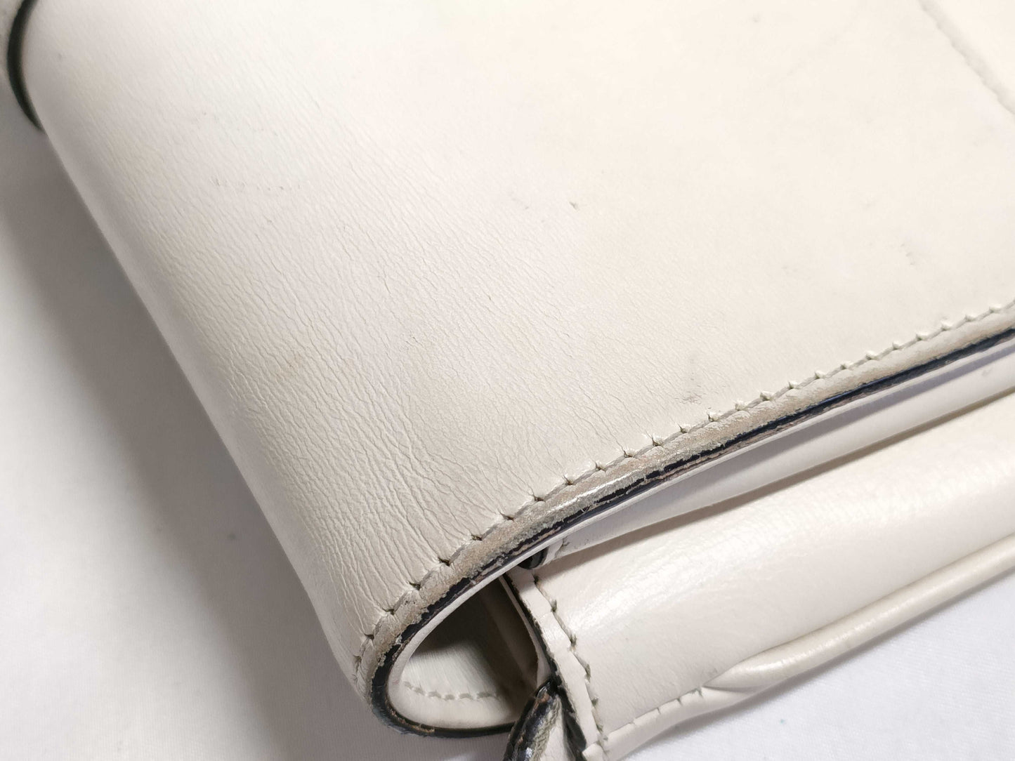 GUCCI Ally Leather Shoulder Bag White 550129 Shoulder Bag
