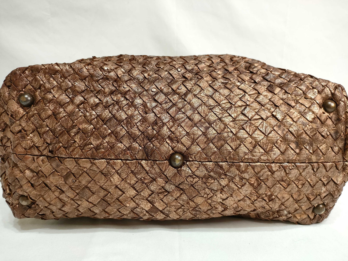 BOTTEGA VENETA Intrecciato PH - Bottega Veneta Metallic Shoulder Bag 32cm Handbag