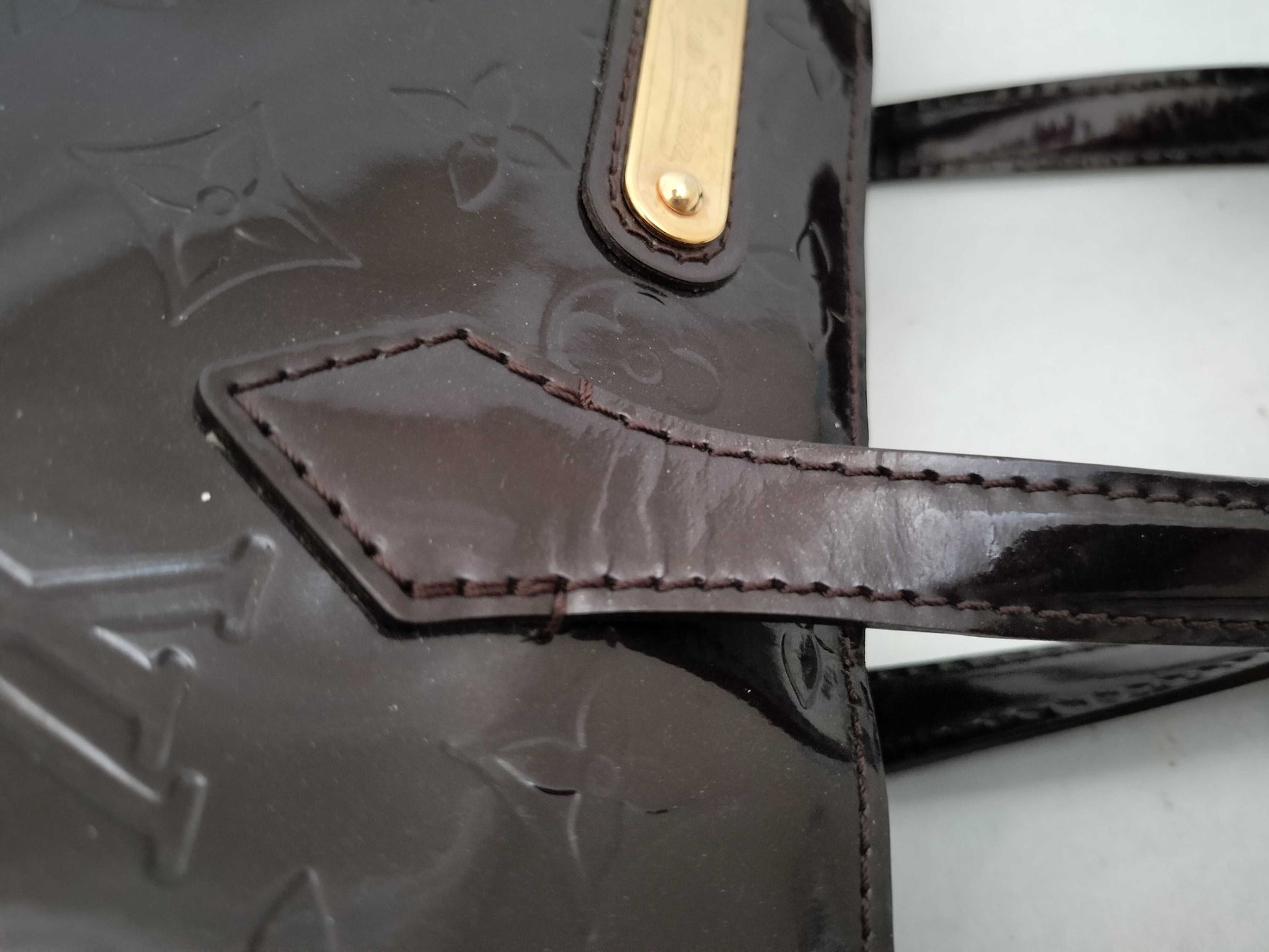 LOUIS VUITTON Vernis Wilshire PM M93641 Handbag with Unknown Serial Number