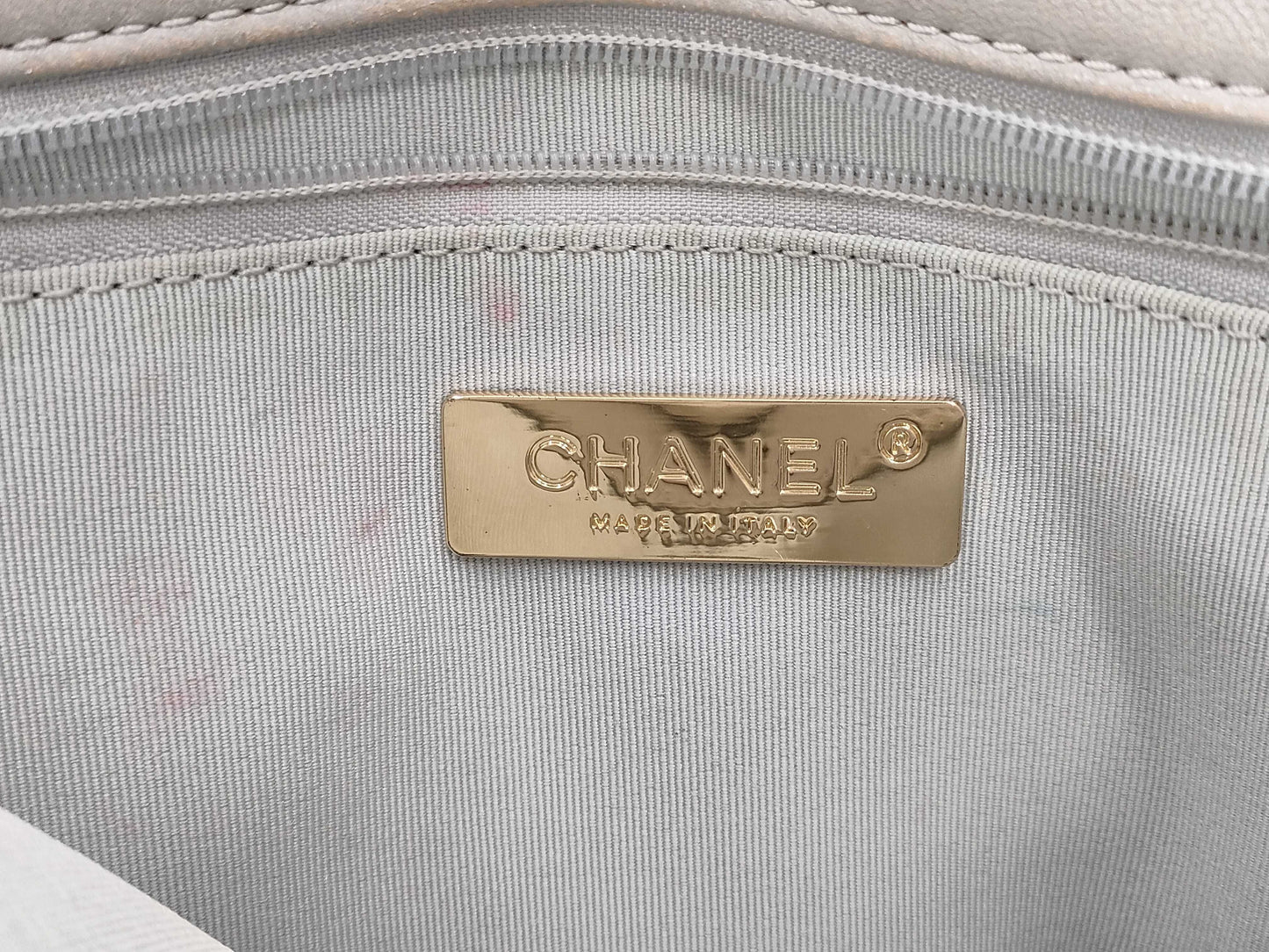 CHANEL Lambskin Ivory Shoulder Bag