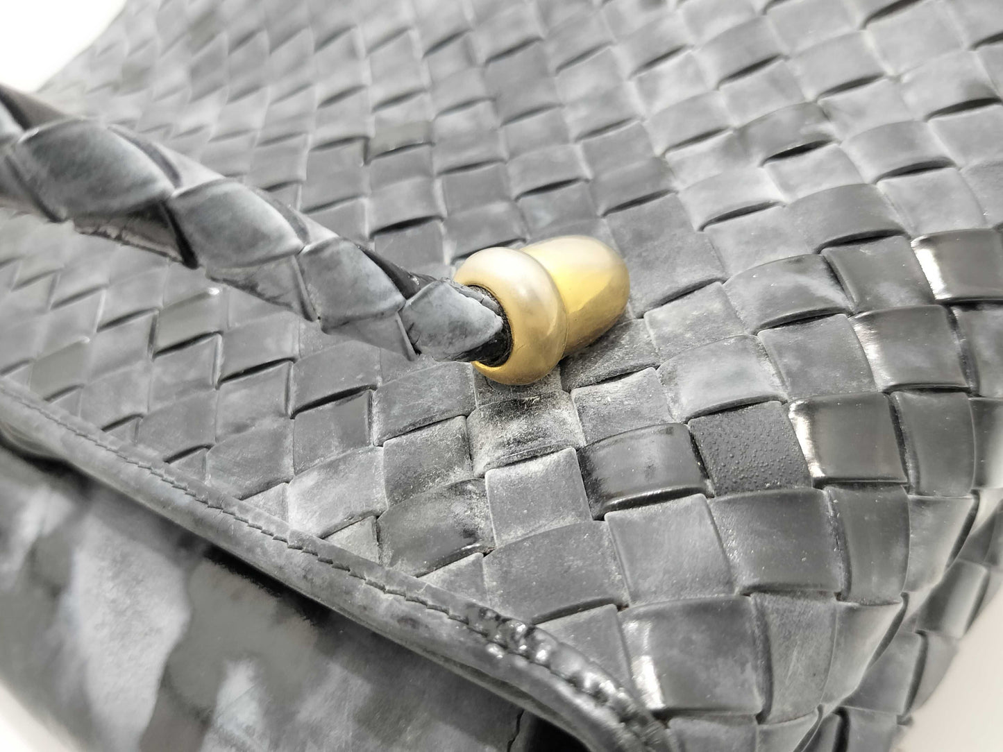 BOTTEGA VENETA Intrecciato Leather Handbag in Black
