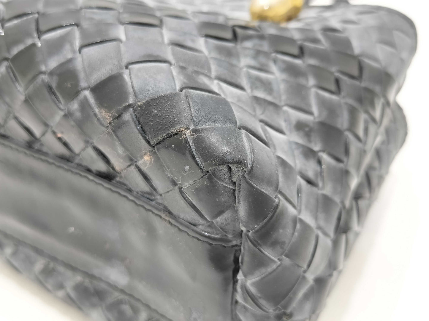 BOTTEGA VENETA Intrecciato Leather Handbag in Black