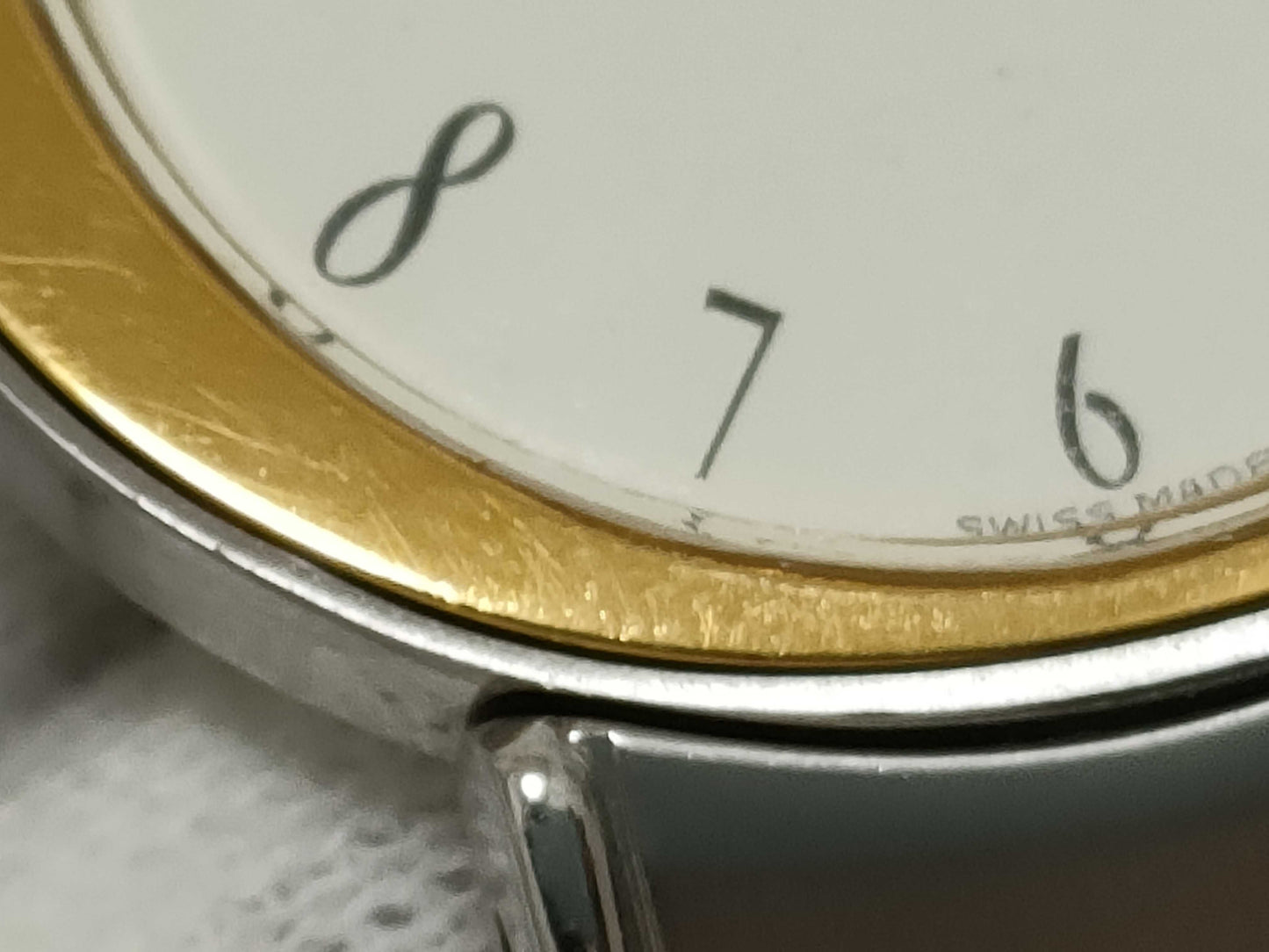 Dior Christian Dior D76-200 AX7998 SS/GP/QZ White Dial Women's Watch