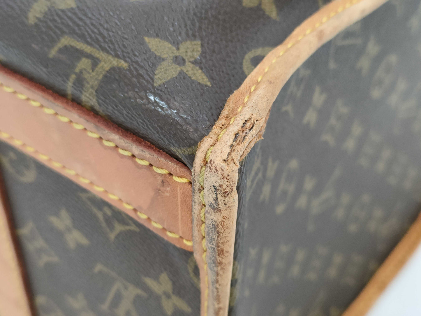 LOUIS VUITTON Monogram LV Monogram Sac Chasseur 40 M41924 Bag with Unknown Serial Number