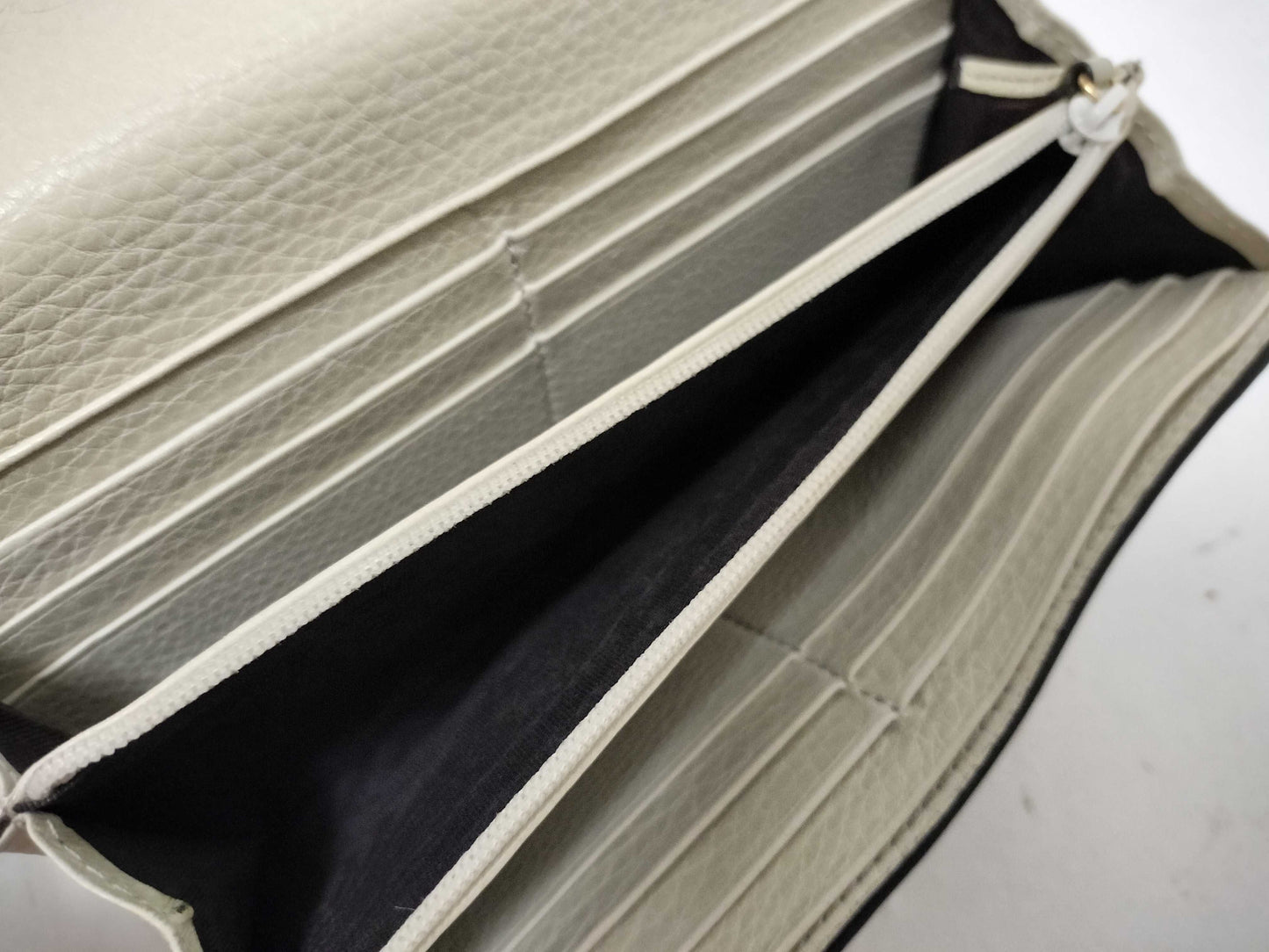 GUCCI Leather Bi-fold Long Wallet 454070・1147 Ivory Wallet