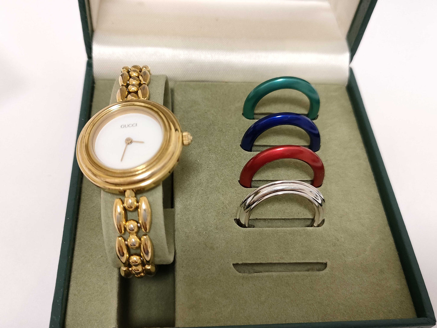 GUCCI 11/12.2 0369465 GP/QZ White Dial Women's Watch