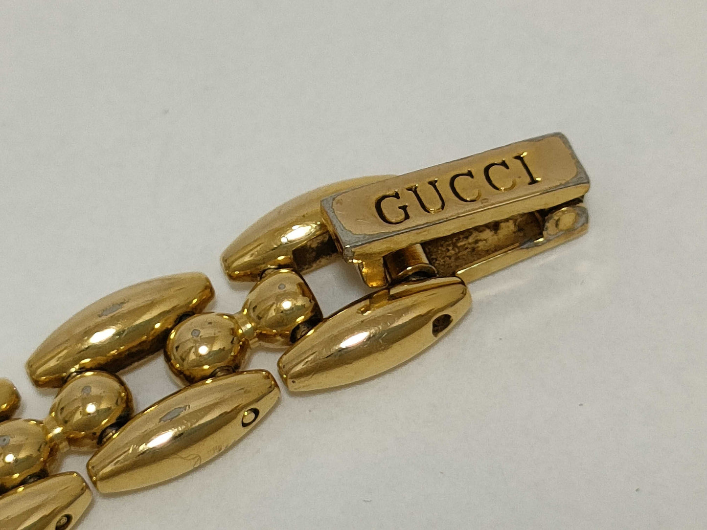 GUCCI 11/12.2 0369465 GP/QZ White Dial Women's Watch