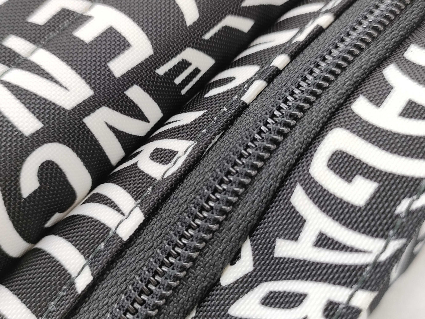 BALENCIAGA All-Over Print Nylon Canvas Waist Bag 533009.1060.W・002123 White/Black Waist Bag