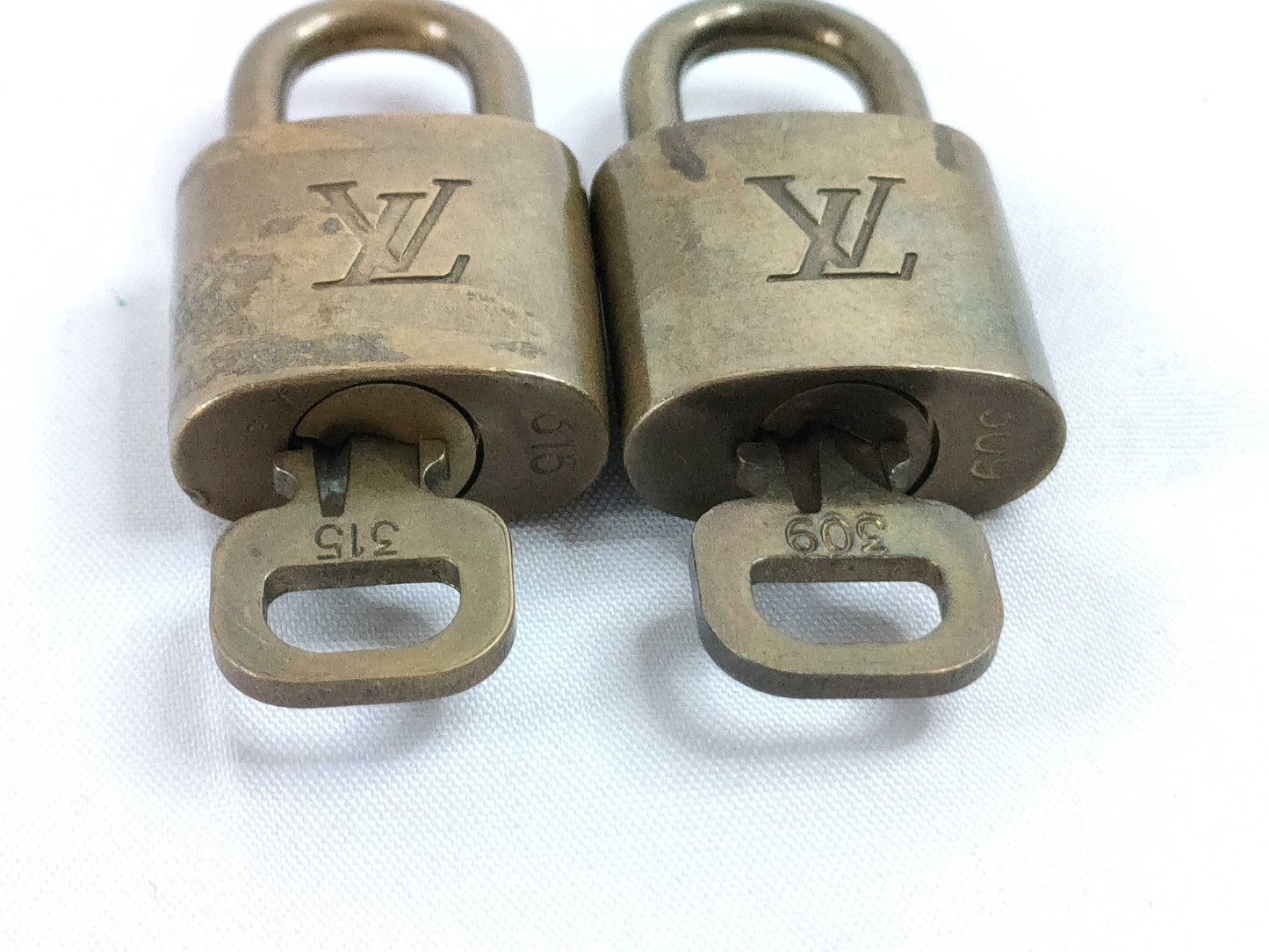 LOUIS VUITTON Cadena Padlock 10-Piece Set Other Accessories