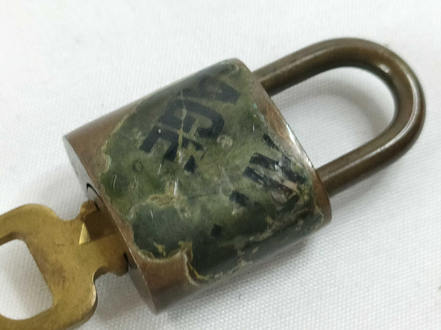 LOUIS VUITTON Cadena Padlock 10-Piece Set Other Accessories