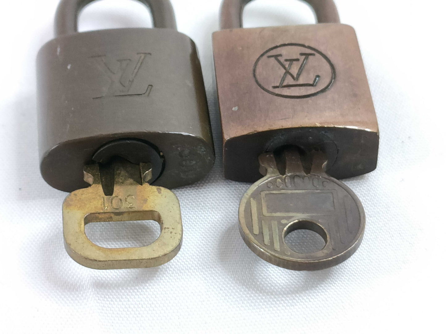 LOUIS VUITTON Cadena Padlock 10-Piece Set Other Accessories