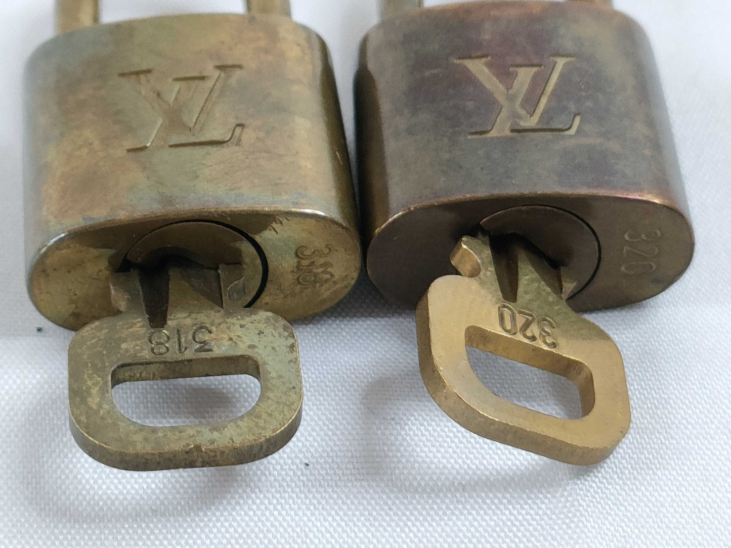 LOUIS VUITTON Cadena Padlock 10-Piece Set Other Accessories