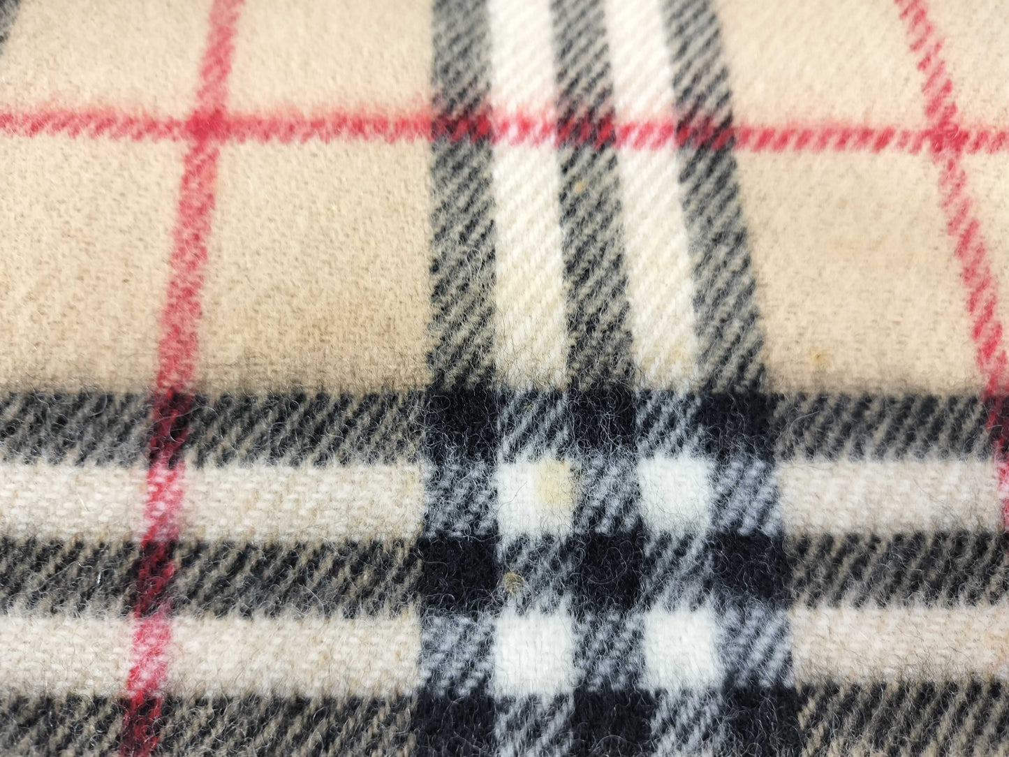 BURBERRY / Knee Blanket / Shawl / Nova Check / Horse Logo Embroidery / Nishikawa Sangyo / Wool / Beige Other Apparel