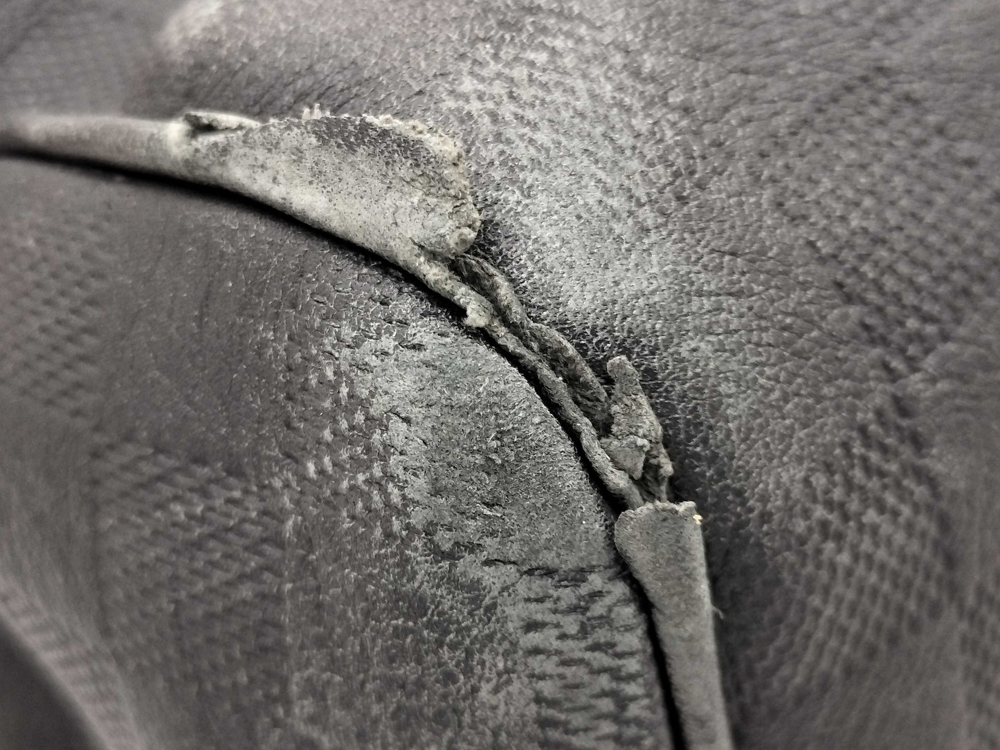 GUCCI Louis Vuitton Infini Keepall Bandouliere 55 St Boston Bag