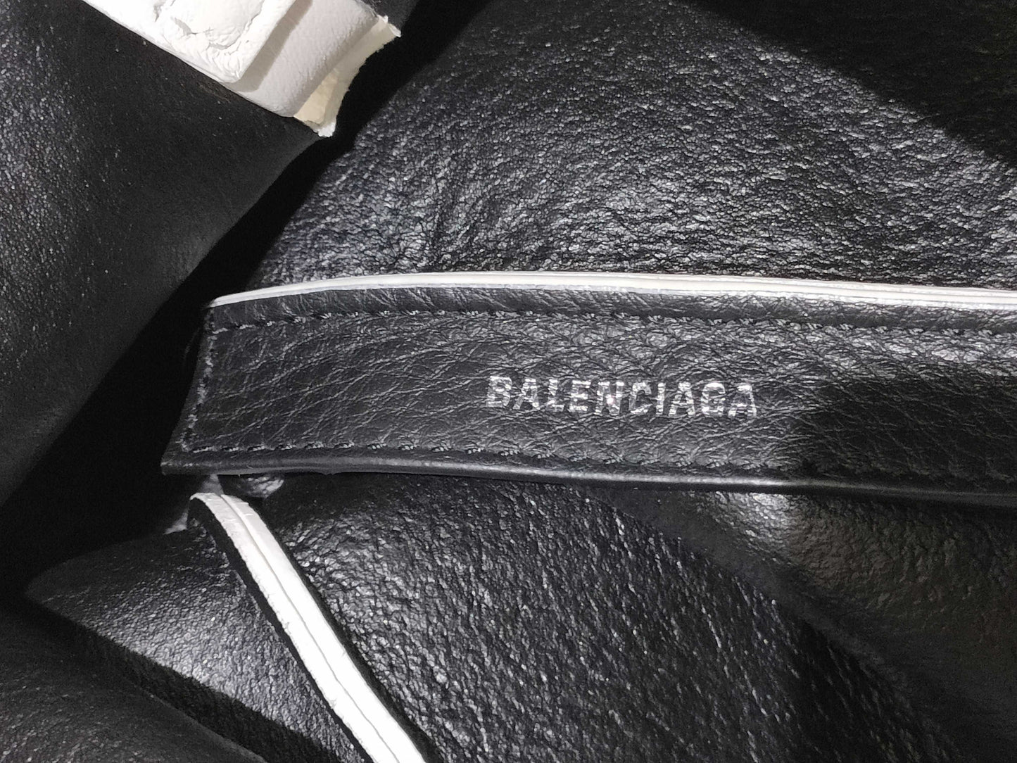 BALENCIAGA Everyday Tote, Leather, White, 2-Way, 489813 Tote Bag