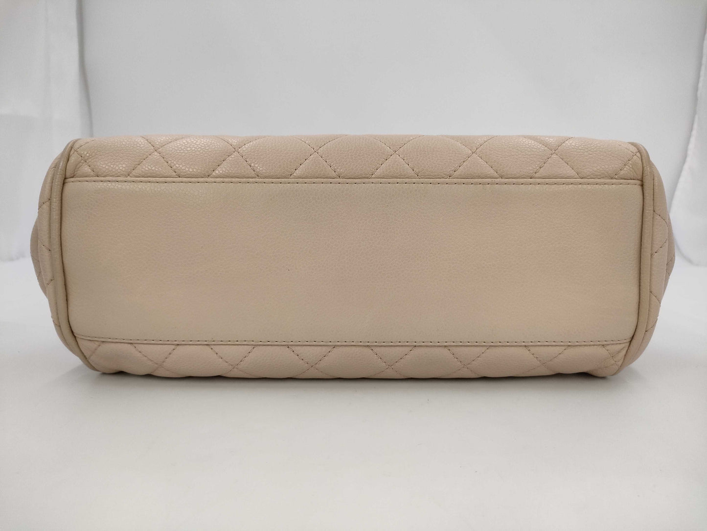 CHANEL Caviar Skin Beige Shoulder Bag