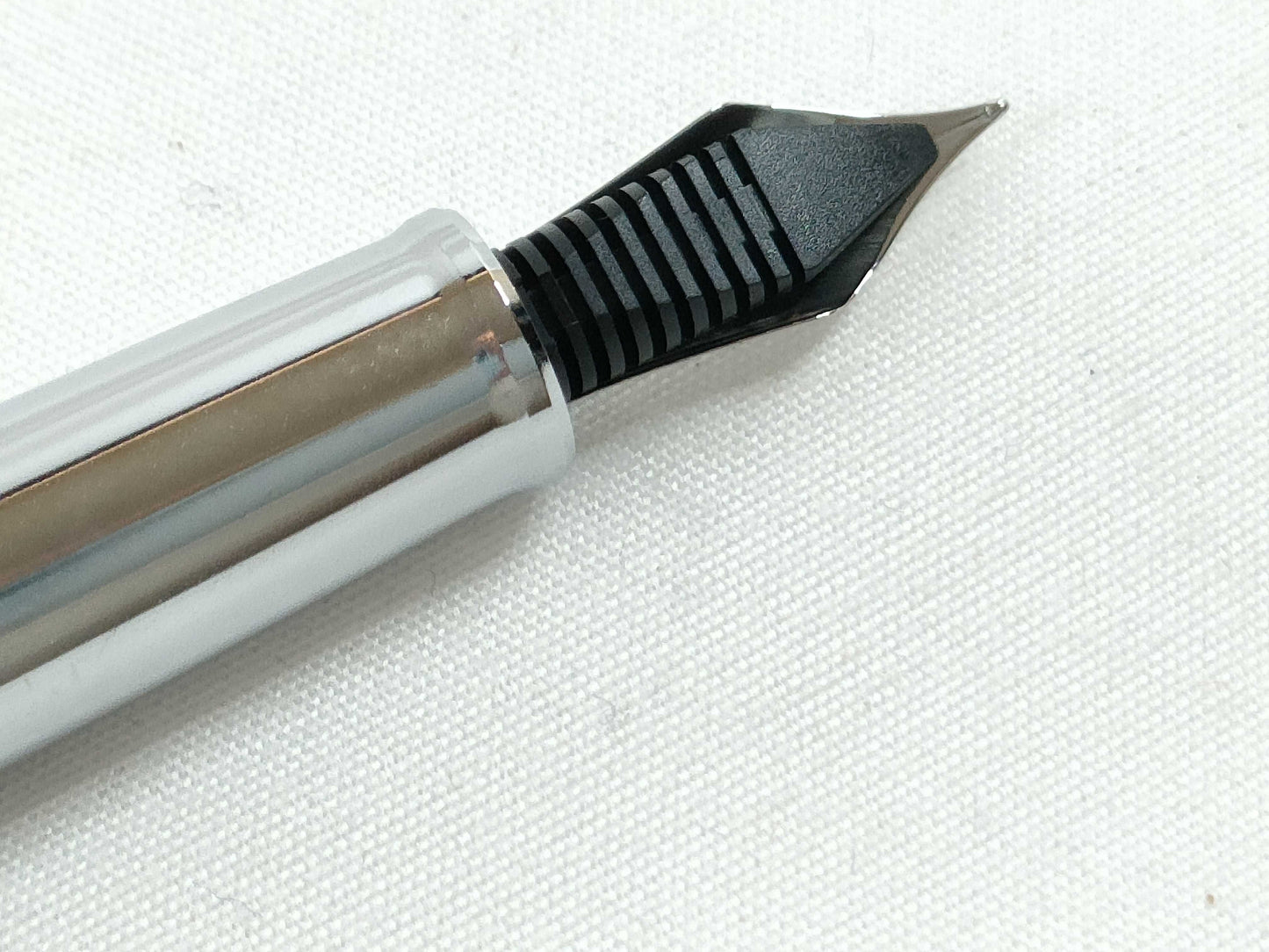 STAEDTLER Fountain Pen, Black x Silver, Pens & Fountain Pens
