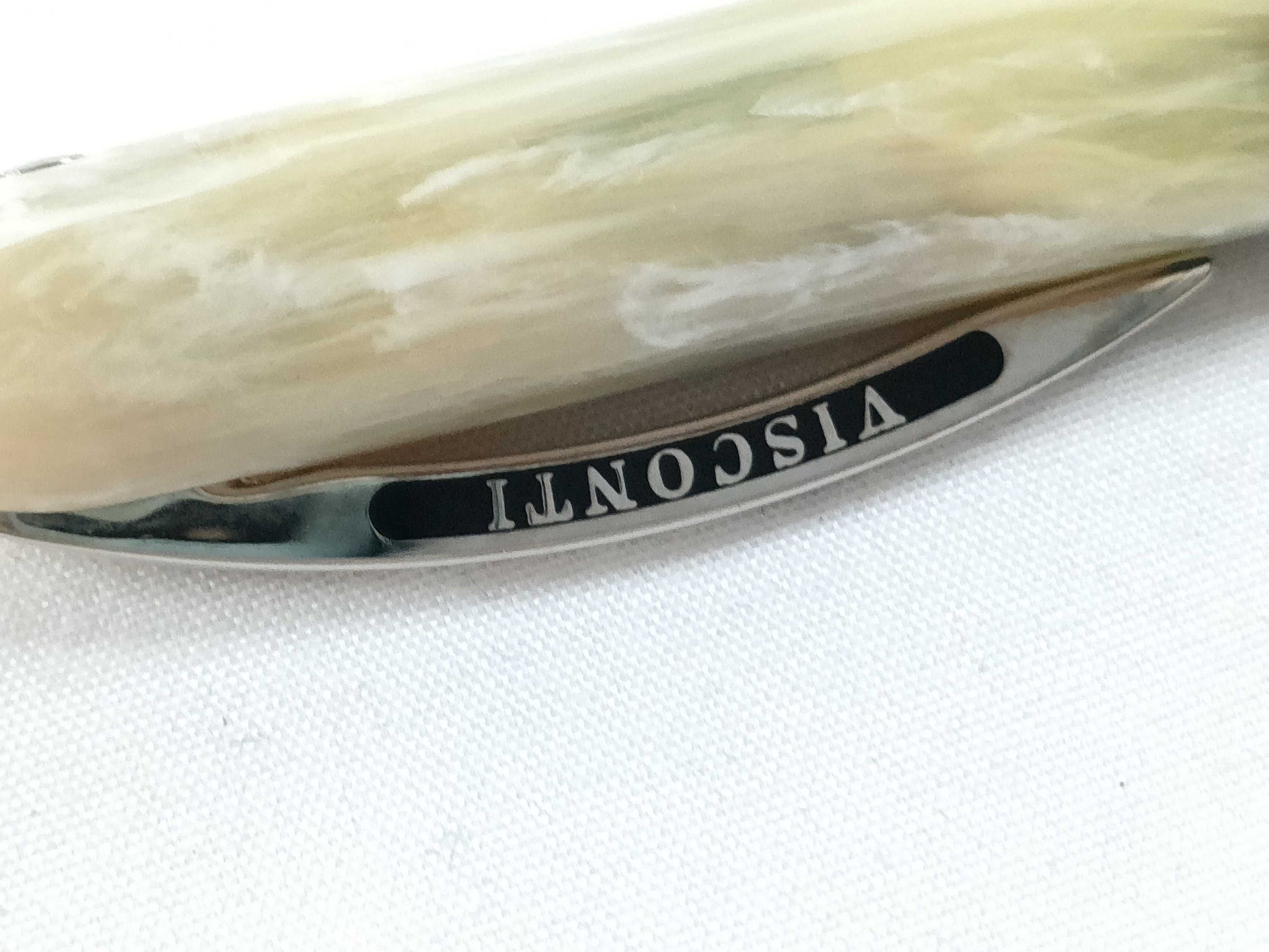 VISCONTI Knock Ballpoint Pen, Marble White x Silver, Pens & Fountain Pens