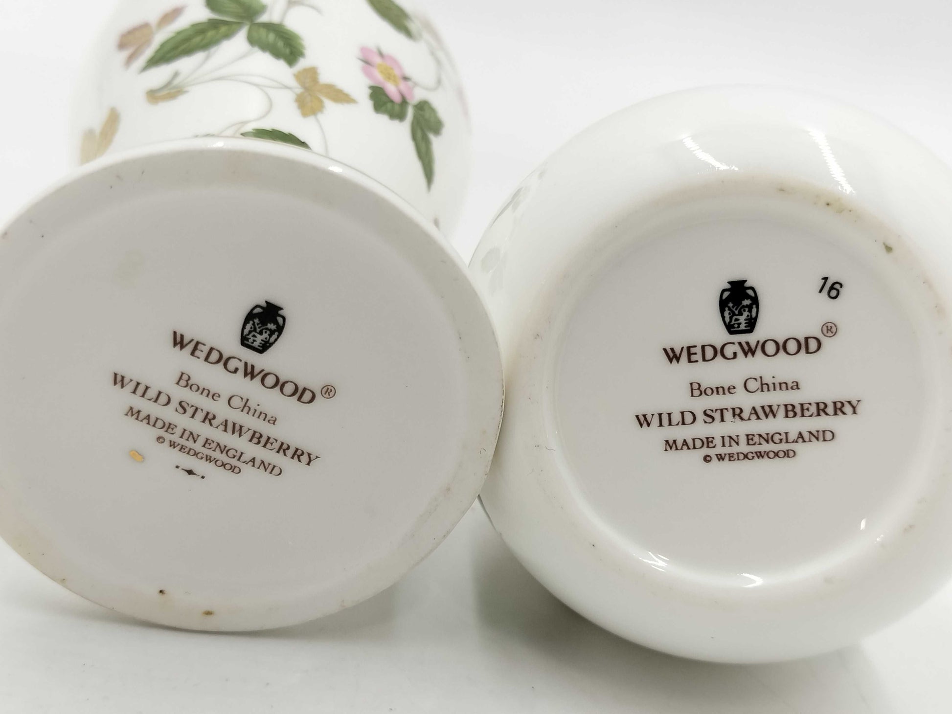 Wedgwood 2-Piece Vase Set
