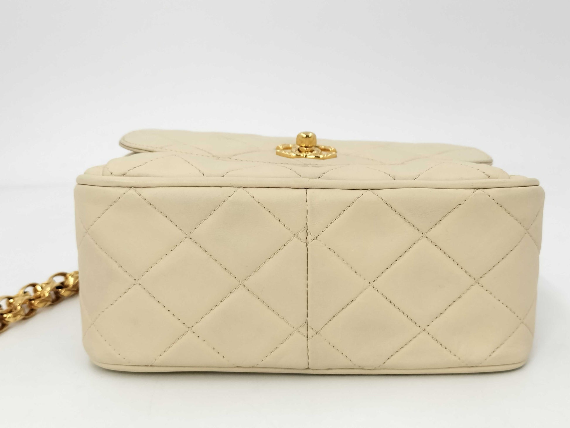 CHANEL Matelasse Fringe Tassel Beaded Chain Shoulder Bag