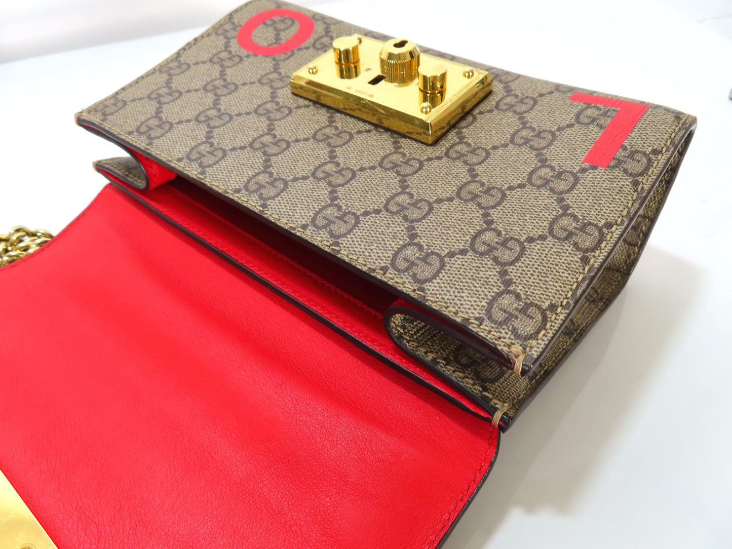 GUCCI Padlock LOVE Chain Shoulder Bag