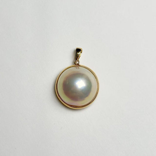 Mabe Pearl 16.1mm K18 4.9g Pendant Top