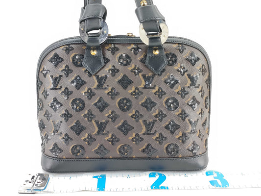 LOUIS VUITTON Monogram Louis Vuitton Alma Handbag
