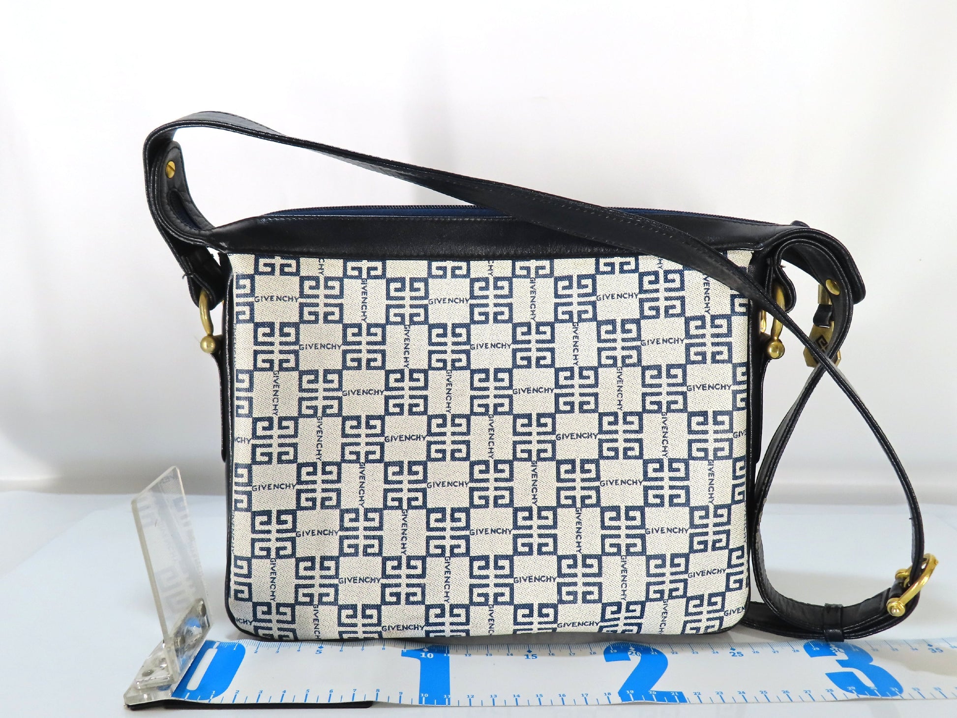 GIVENCHY Shoulder Bag