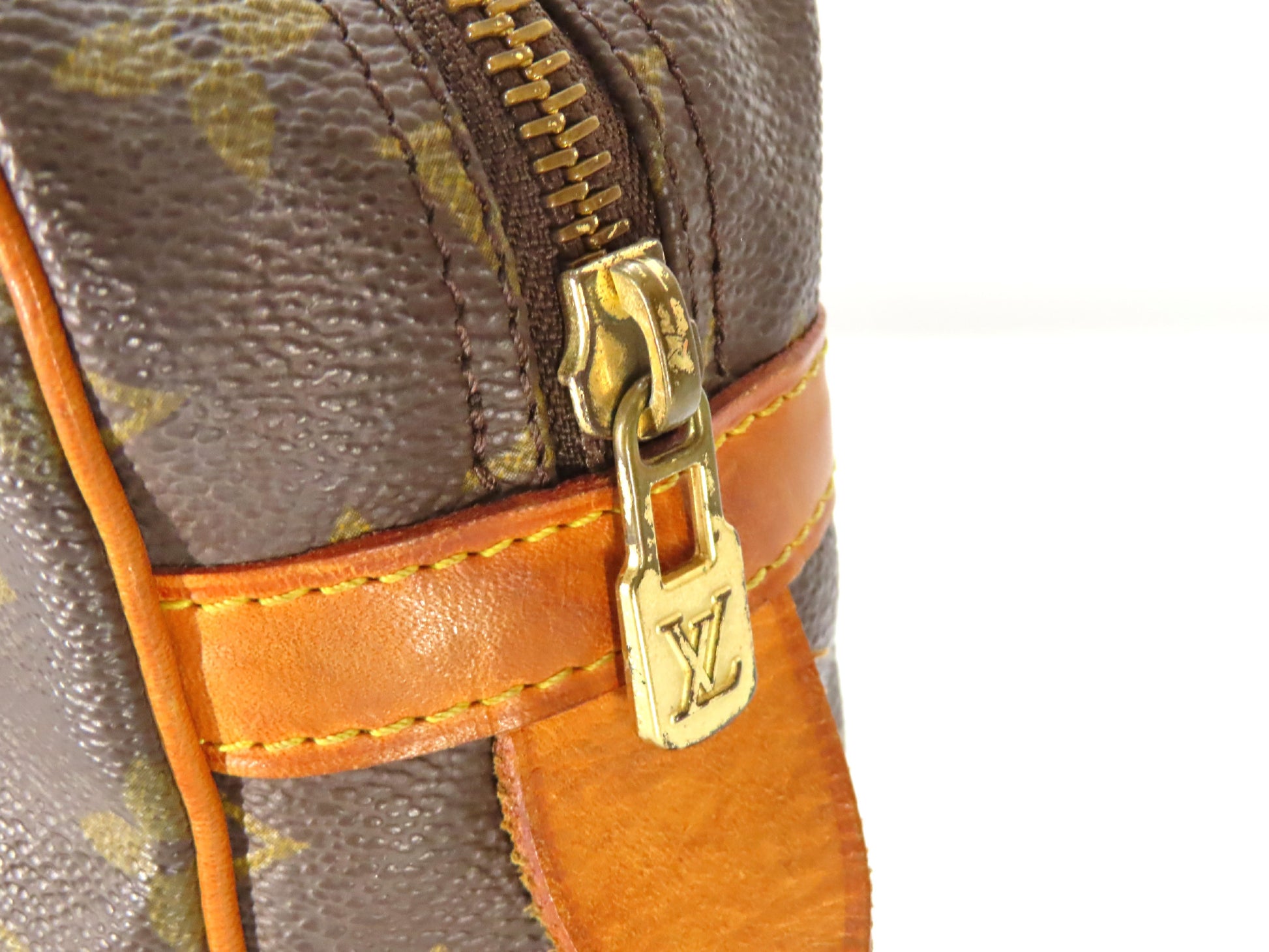 LOUIS VUITTON Monogram Louis Vuitton Bag Second Bag