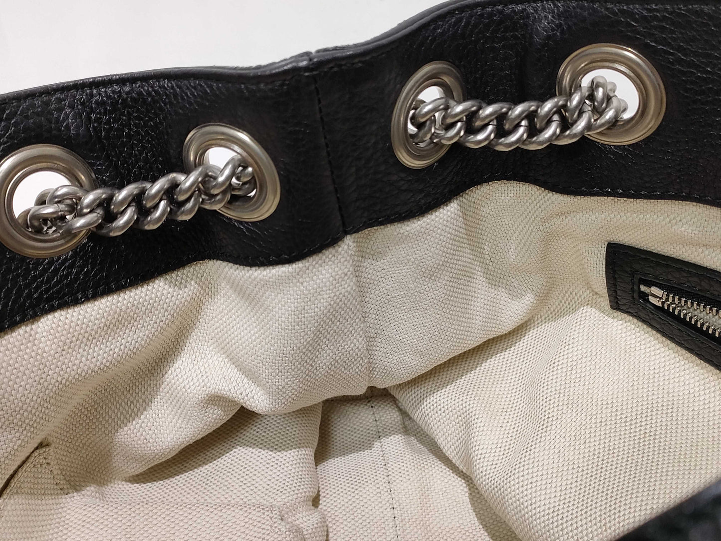 GUCCI Studded Leather Soho Chain Tote Bag