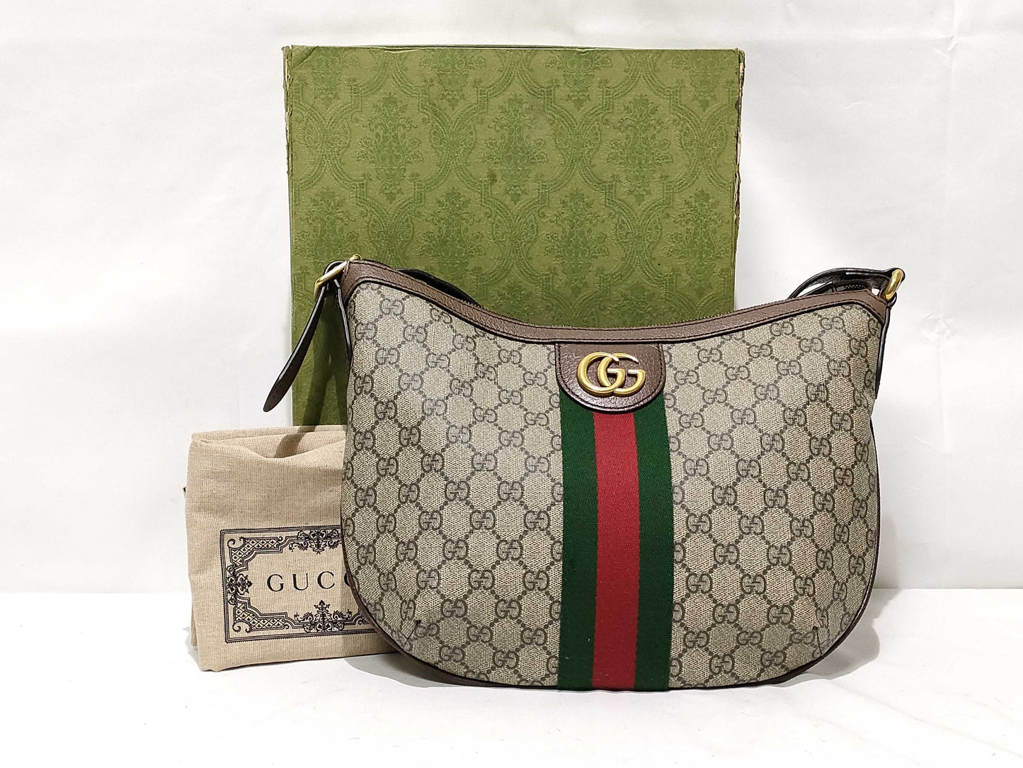 GUCCI GG Supreme Gucci Ophidia Medium Shoulder Bag
