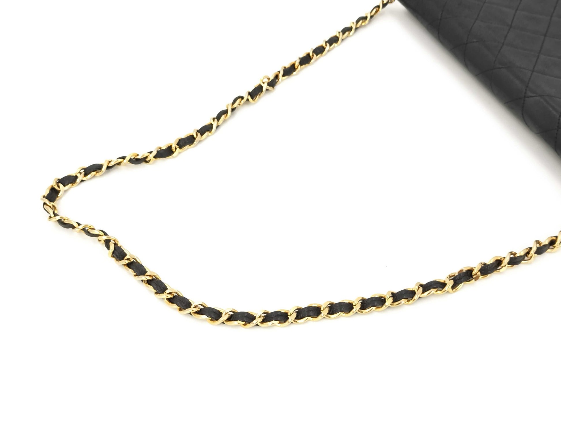 CHANEL Chain Shoulder Bag