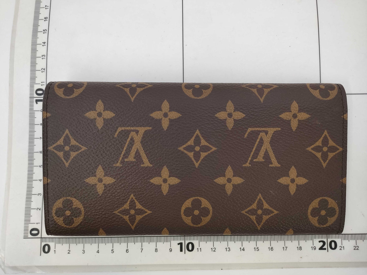 LOUIS VUITTON LOUIS VUITTON Monogram Portefeuille Emily Fuchsia Wallet