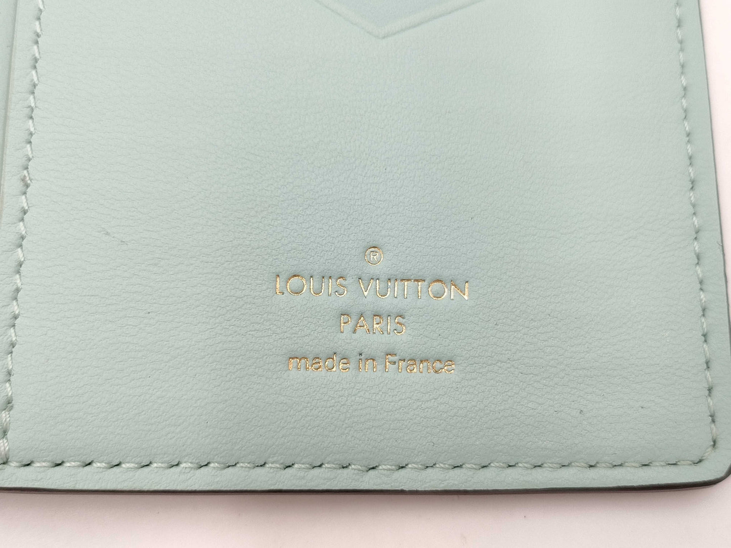 LOUIS VUITTON LOUIS VUITTON Other Line Bags Capucines Vertical Wallet Taurillon Long Wallet Beige x Blue