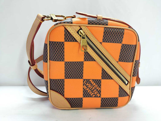 LOUIS VUITTON Damier Louis Vuitton Chess Messenger Damier Shoulder Bag Shoulder Bag