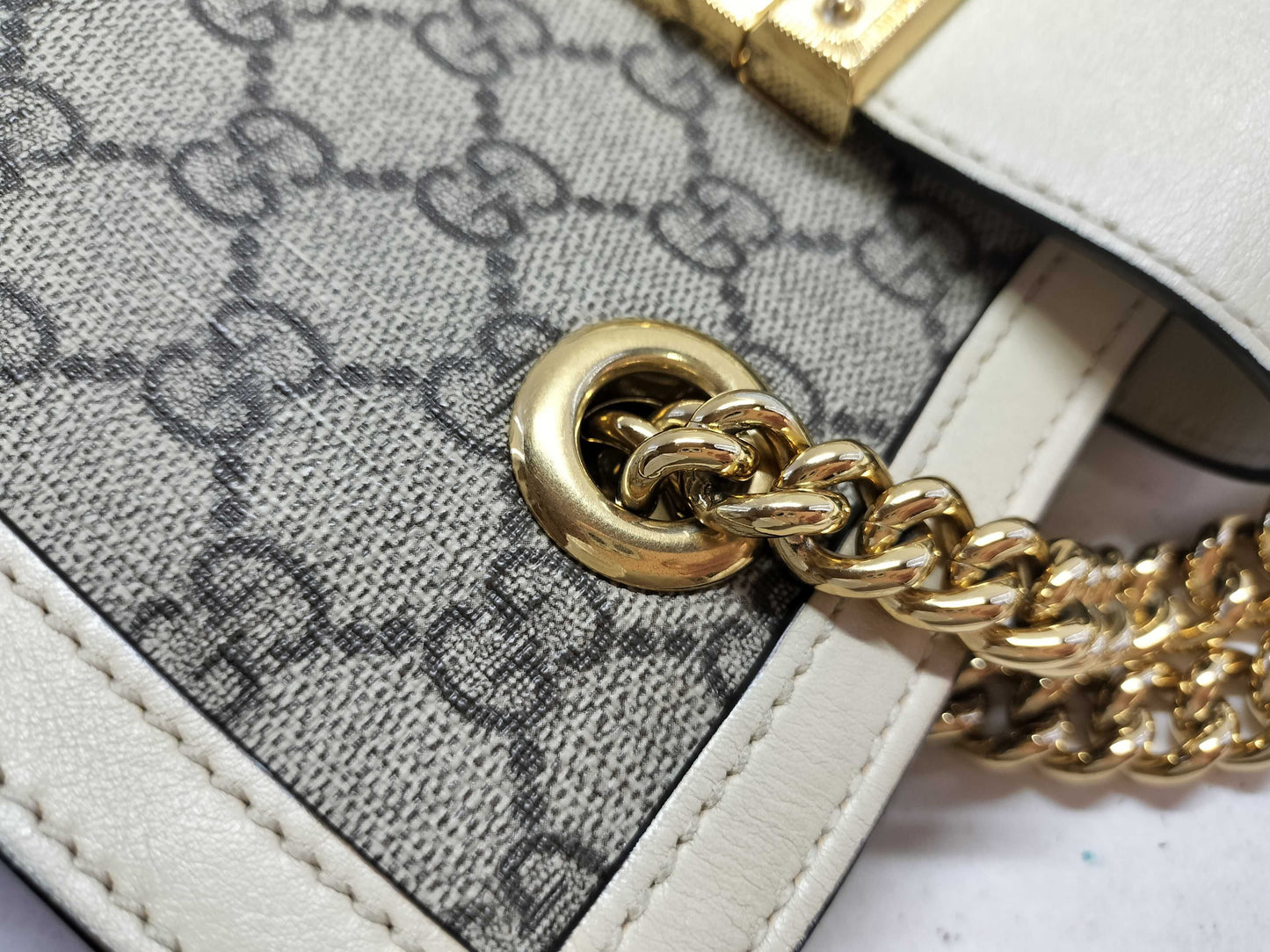 GUCCI GG Supreme Gucci Shoulder Bag Shoulder Bag